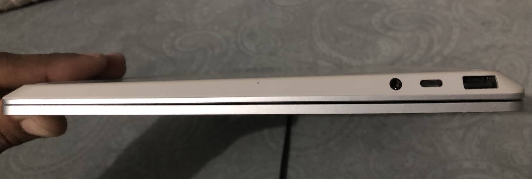 Microsoft Surface Laptop Go i5 10th Gen 2k Touch Display 9