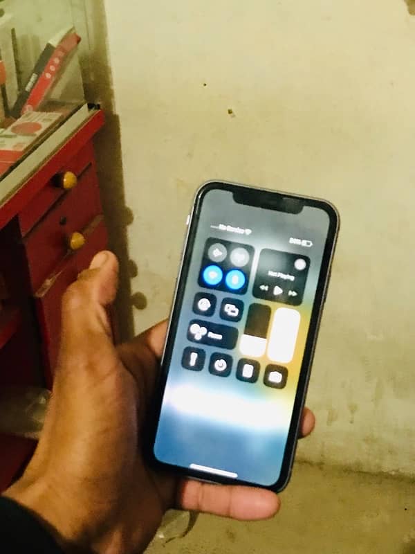 iPhone 11    64gb water pak charger non pti 3