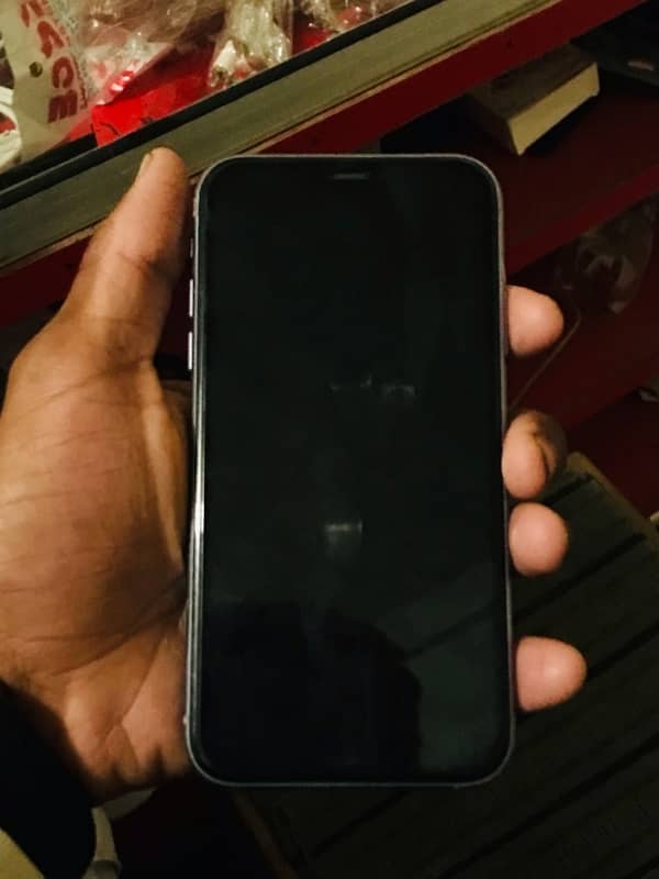 iPhone 11    64gb water pak charger non pti 5