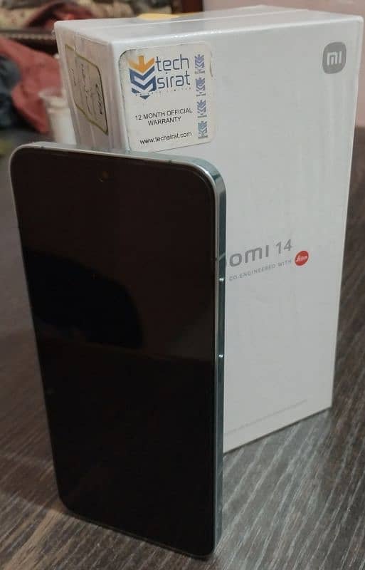 Immaculate Xiaomi 14 Jade Green almost 8 months warranty 12/512 gb 4