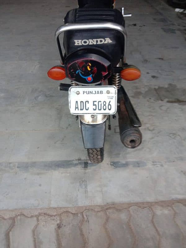 CG 125 for sale. Contact  Javad 03006267190 2