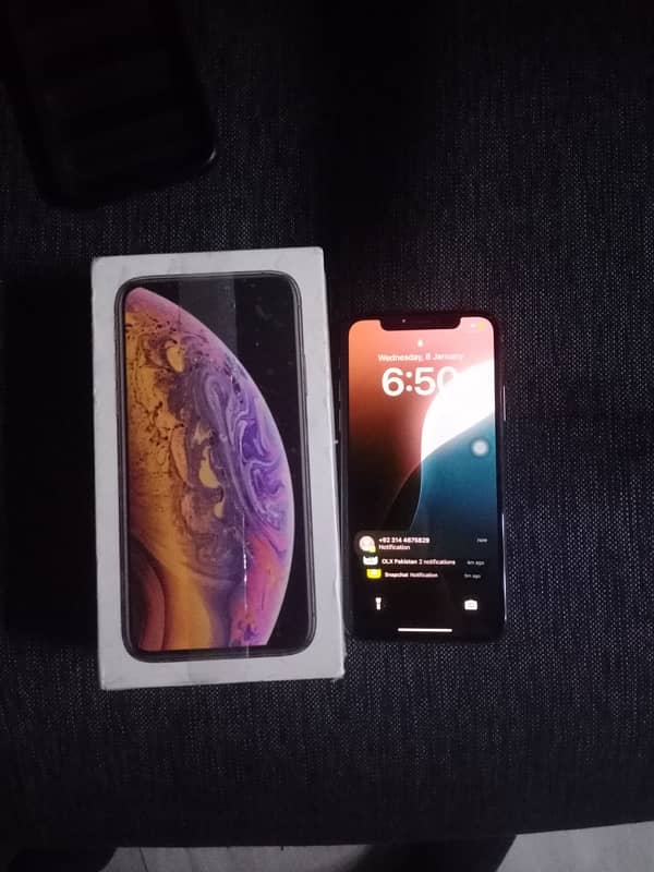 iPhone xs 256gb factory unlock 2