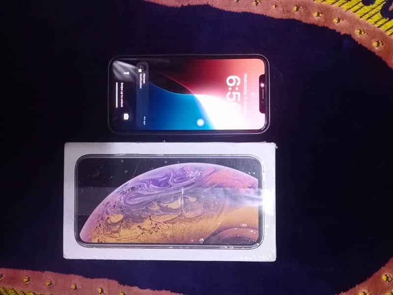 iPhone xs 256gb factory unlock 5