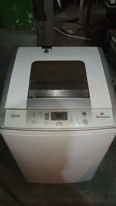 8 Kg capacity Totally Genuine Condition, 4