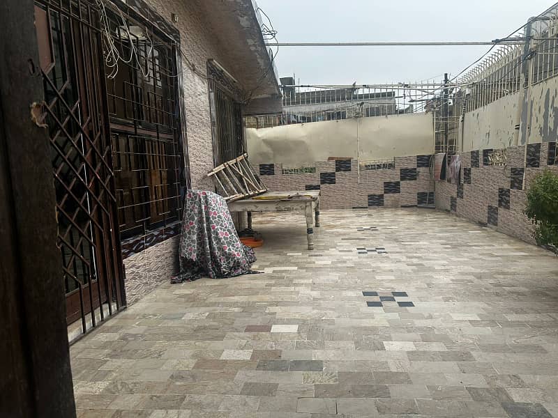 Well Maintained 1st Floor Portion With Roof Gulshan E Iqbal Karachi 6