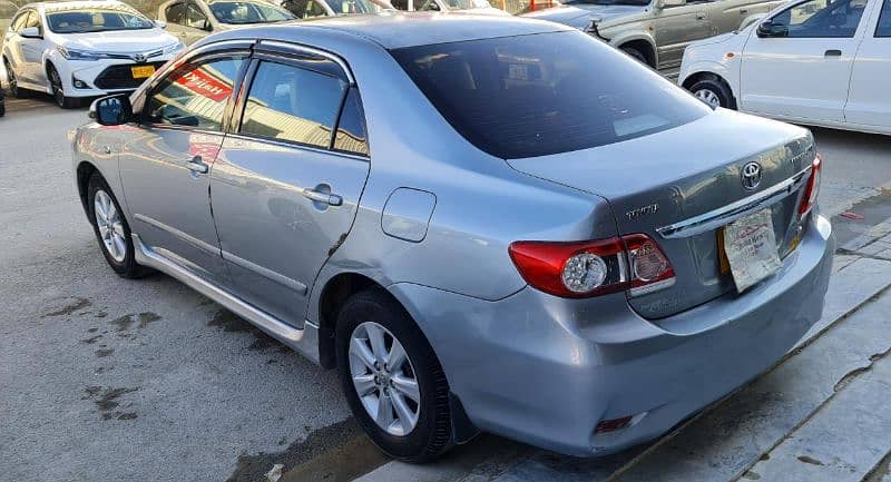 Toyota Corolla Altis SR 2013 1