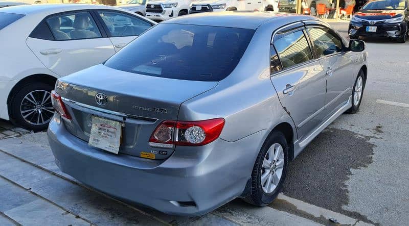 Toyota Corolla Altis SR 2013 2