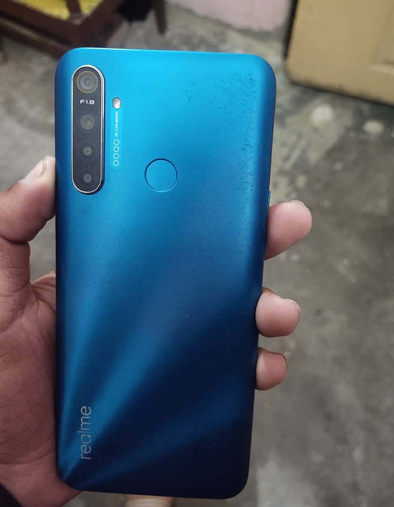 Realme 5i 4/64 1