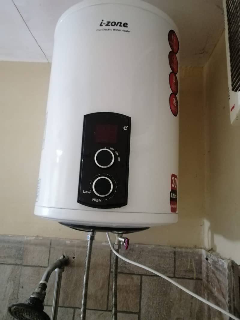 IZONE Electric Geyser FSR-30LTR SUPREME 2