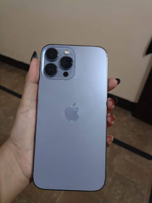 iphone 13 pro max sierra blue colour 128GB Jv 4 month sim time 4