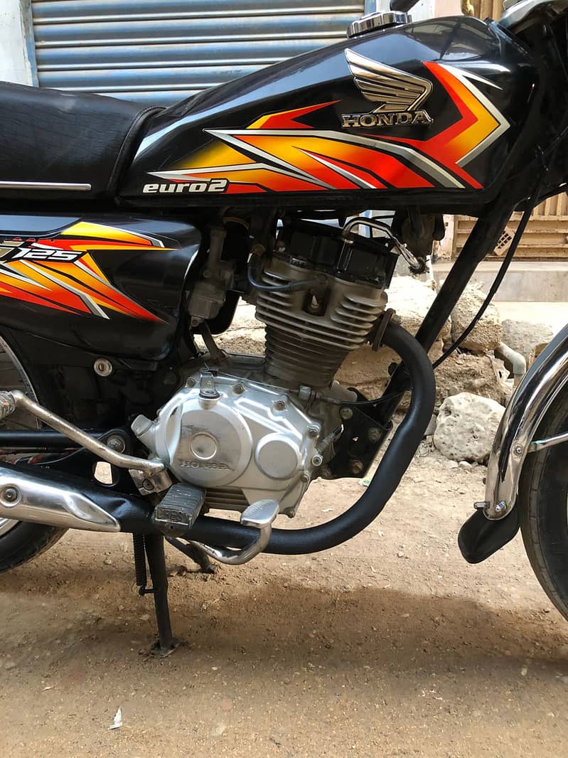 Honda CG 125 2021 Karachi nmbr urgent sell 4