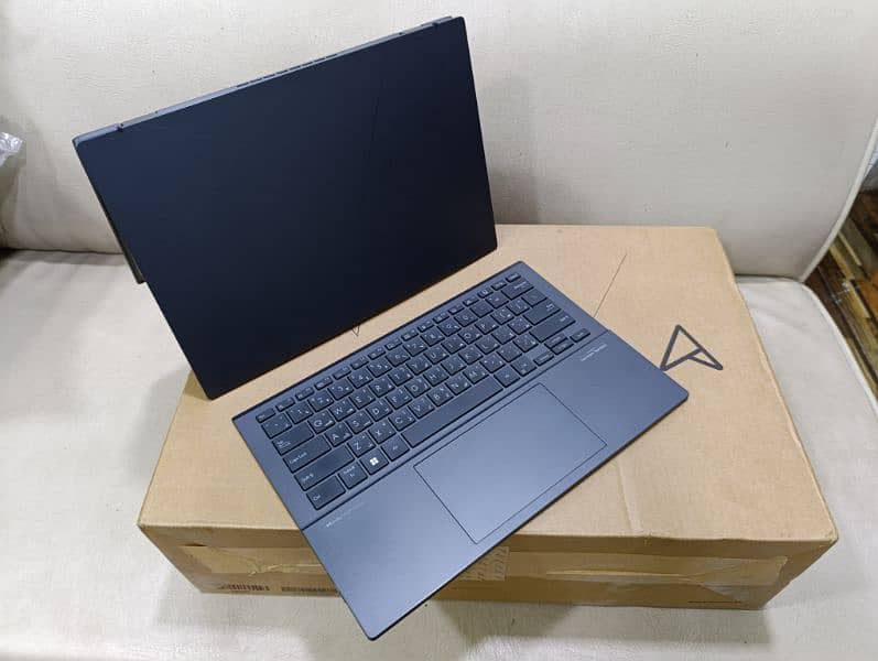 ASUS Zenbook DUO (2024) UX8406 (Just Like New / 02 Months Used 9.9/10 4