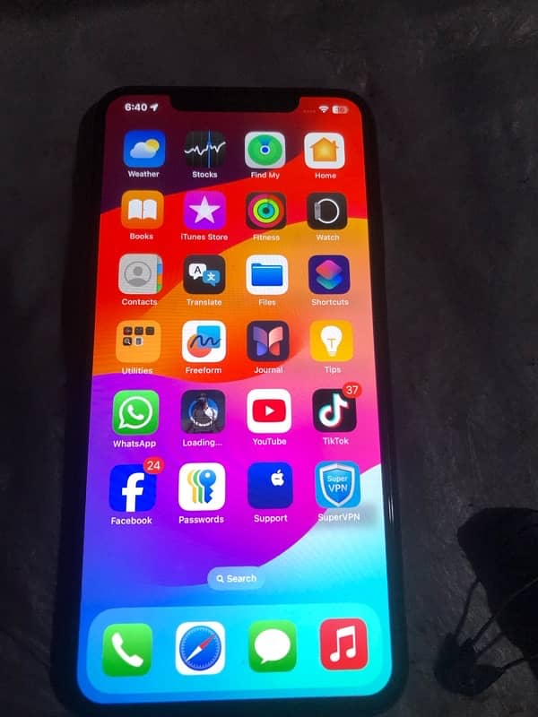 iPhone XS Max (64gb)battery80%)10by10 3