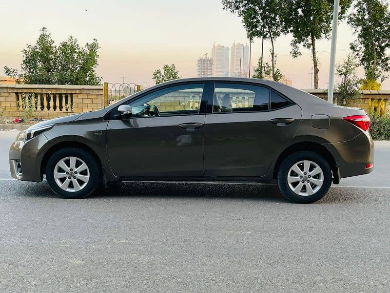 Toyota Corolla Altis 2016 In Amazing Condition 6