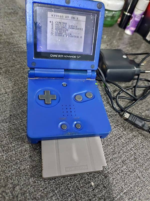 ORIGINAL GAMEBOY ADVANCE WITH CART CHARGER DELIVERY POSSIBLE 2