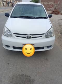 Toyota Platz 2004