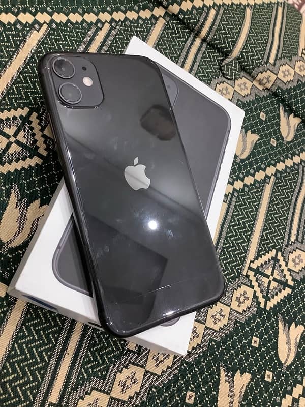 Apple iphone 11 with box 0