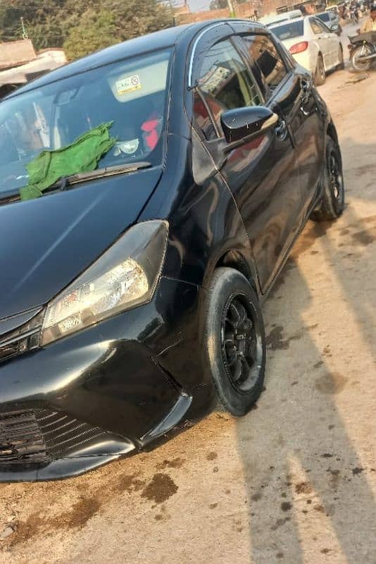 Toyota Vitz 2015.2018 sider shap full option push start 7