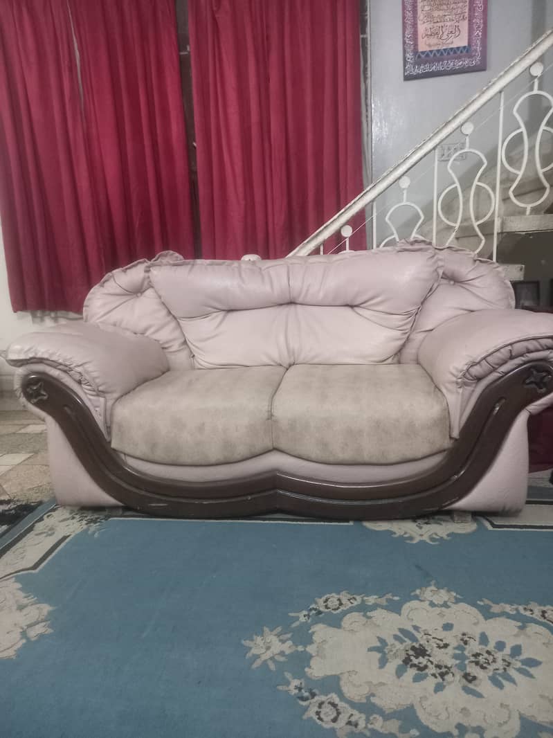 Sofa Set 5 seater Sofas/ Furniture 1