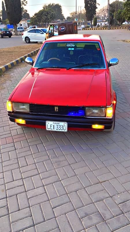 Toyota Corolla 1982 3