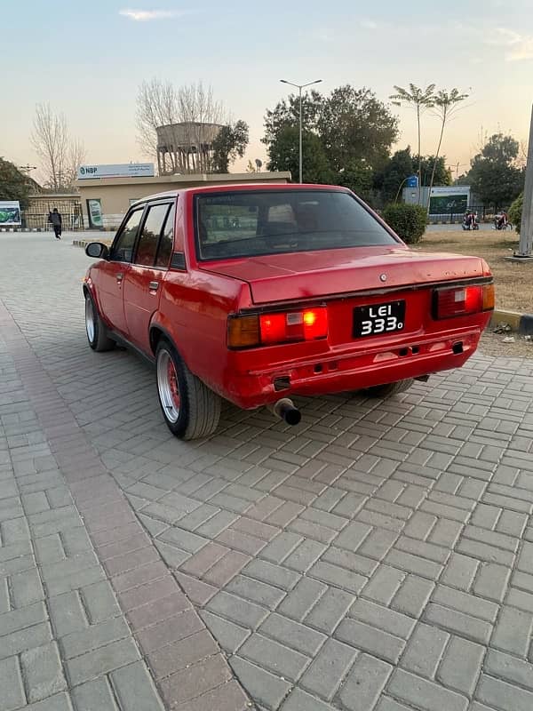 Toyota Corolla 1982 4