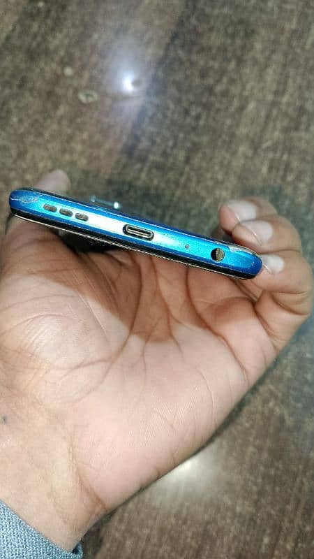 vivo y53s condition ok ha mobile bilkul ok ha koi fault nai ha 2