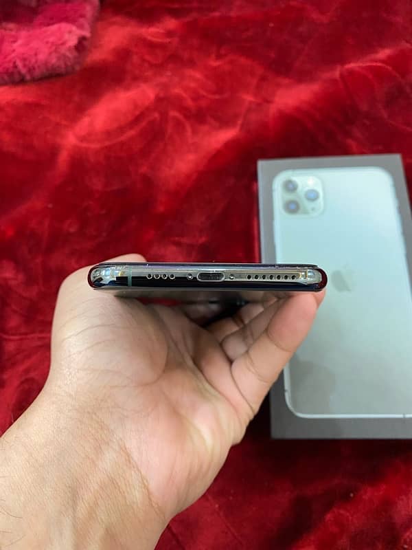 Iphone 11 pro max single sim pta approved 2