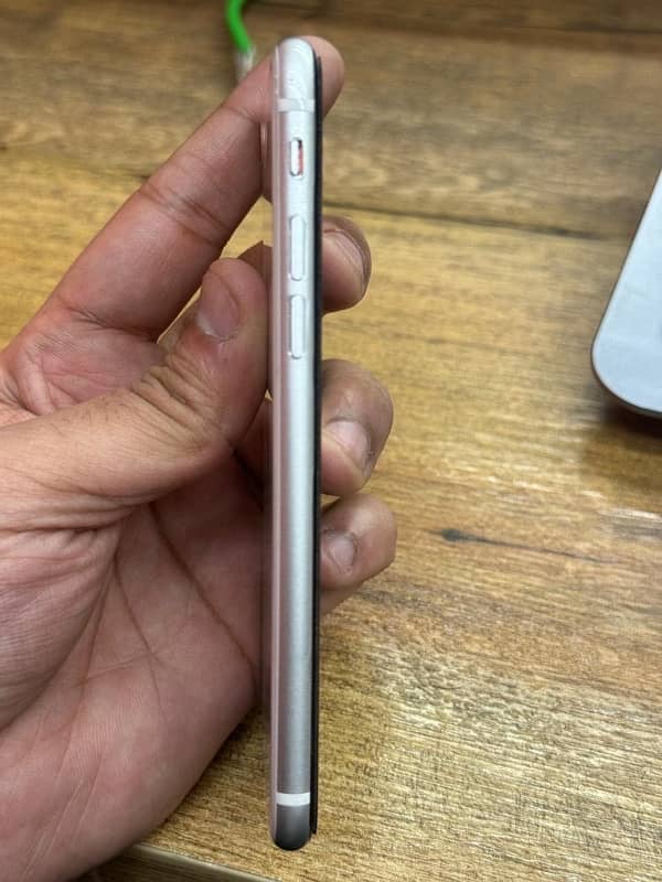 Iphone Se (2020) 128gb Dual Pta Approved 4