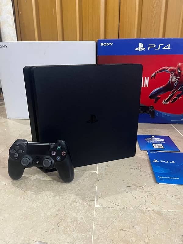 PS4 slim sealed 5