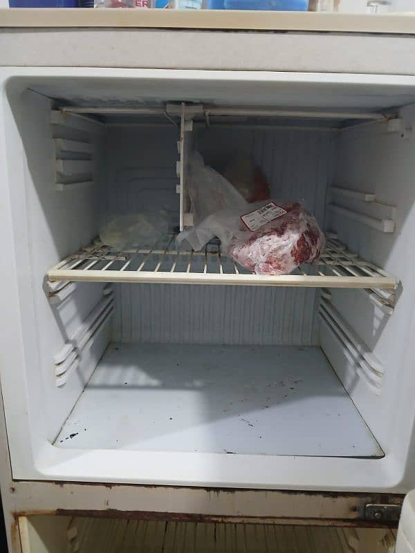 Pel company refrigerator. 1