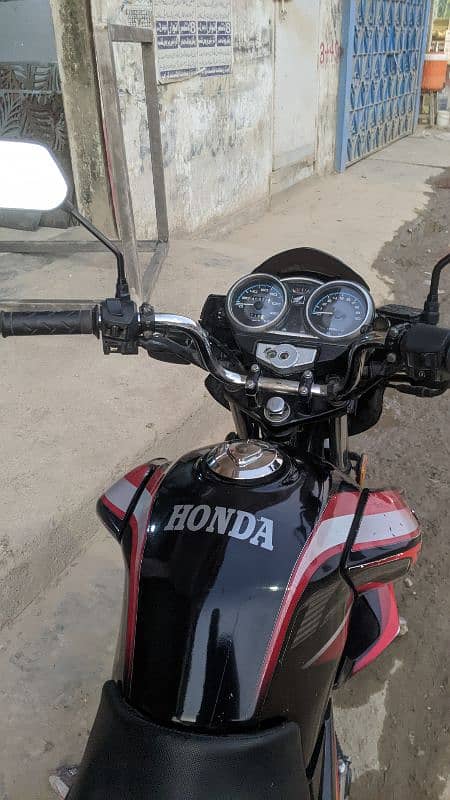 Honda cb 150f totally original bike 5