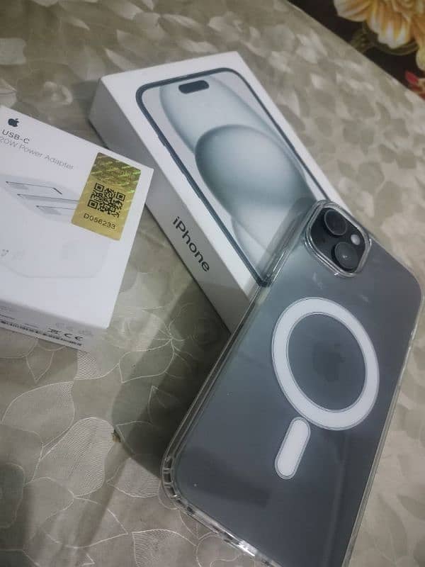 Iphone 15 Plus. . .  (128GB) 5