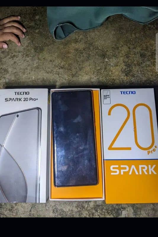 Tecno spark 20 pro plus 8/256gb no 03171872543 2