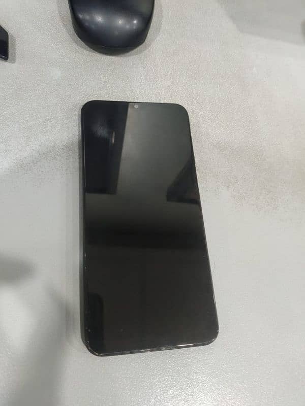 Samsung galaxy a30s 4