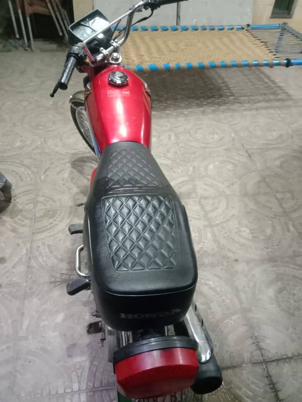 Honda 125 bilkul saf para Howa hai. 0302.4404994 es number pa rbta kry 0