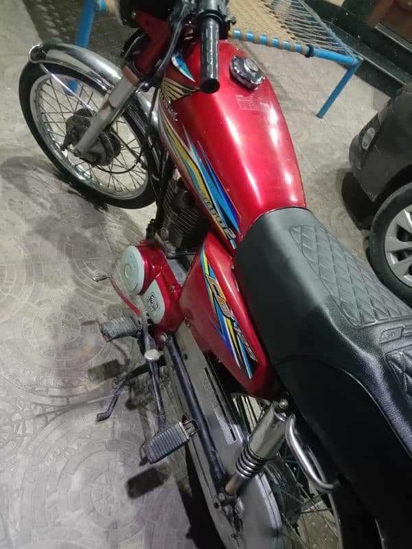 Honda 125 bilkul saf para Howa hai. 0302.4404994 es number pa rbta kry 1