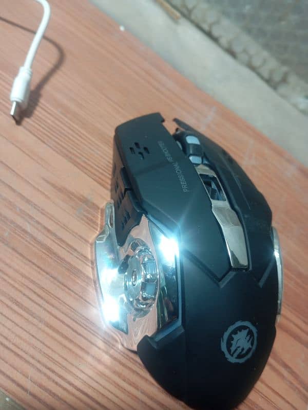 Kananic Black&White Edition Mouse Gaming Mouse, adjustable DPI speed 1