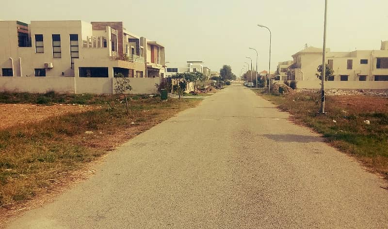 CORNER 25 MARLA PLOT IN DHA PHASE 5 FOR SALE BLOCK B ON 70 FEET WIDE ROAD 3