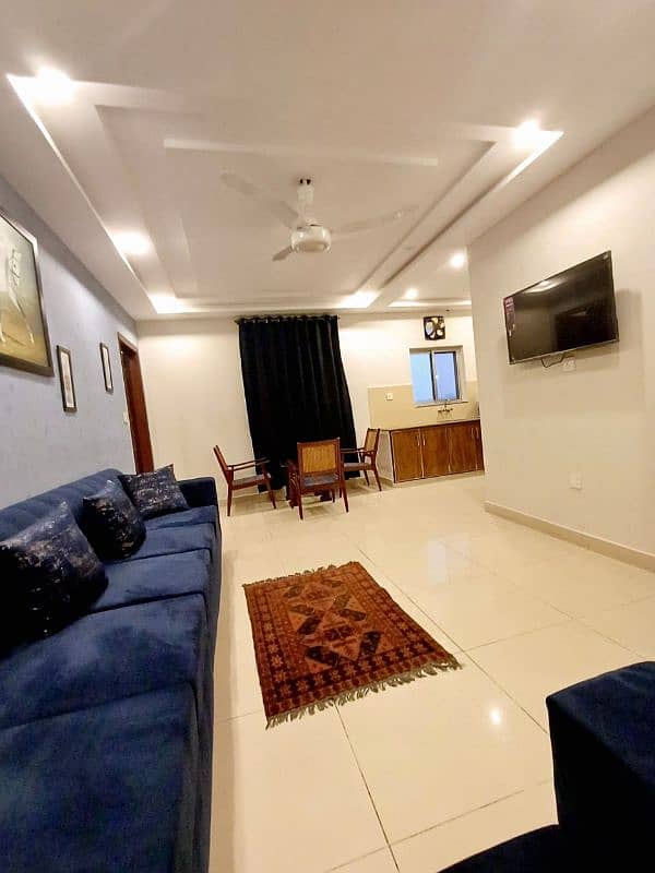 Furnished 1 Bed Flat For Rent in Bahria Town Lahore 8