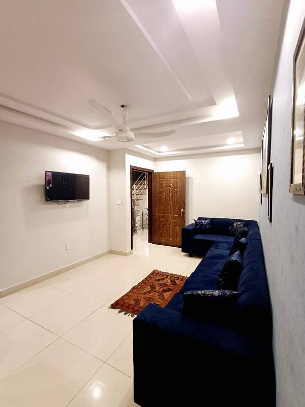 Furnished 1 Bed Flat For Rent in Bahria Town Lahore 17