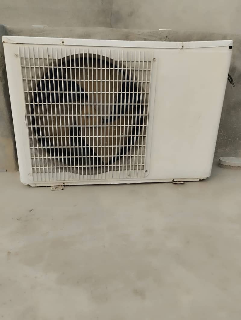 Haier 1 ton split AC 9