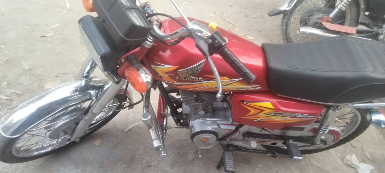 Honda 125 Red colour 2021 model unregistered 2