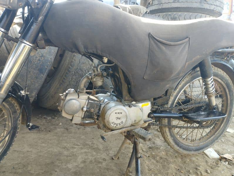 bilkul okay bike hai ₹1 ka kam bhi Nahin shield engine 4