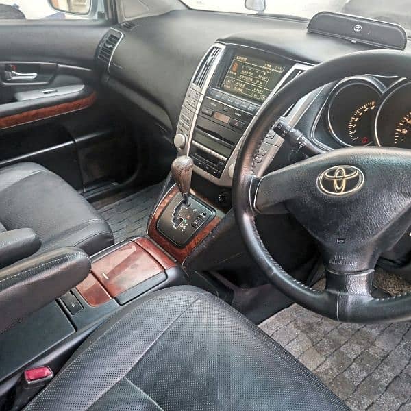 Toyota Harrier 2004 6