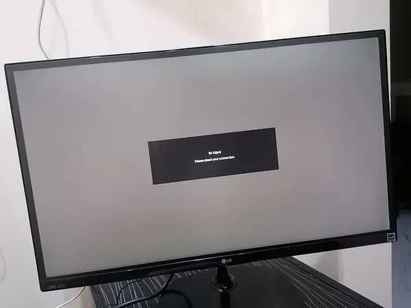 LG Borderless IPS FHD LED Monitor 1