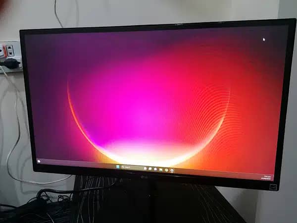 LG Borderless IPS FHD LED Monitor 3