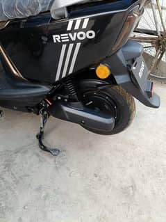 evee Revo scooty for sale