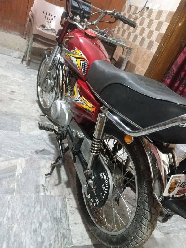 Honda 125 lahor nambar 17 model 1