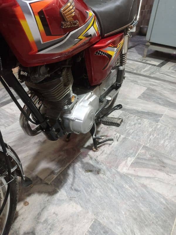 Honda 125 lahor nambar 17 model 5