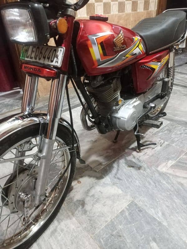 Honda 125 lahor nambar 17 model 10